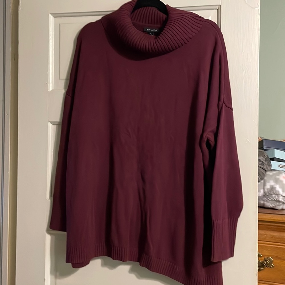 H by Halston wine colored turtleneck sweater xl